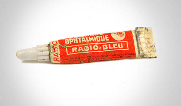 Pommade ophtalmique radioactive