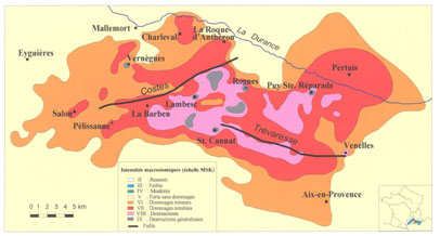 Répartition des dégâts et localisation du pli-faille responsable du séisme 