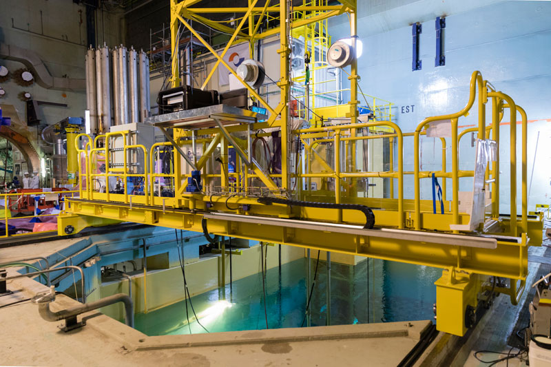 Piscine du réacteur de Chooz A (Ardennes) utilisée pour le démantèlement de la cuve et des internes