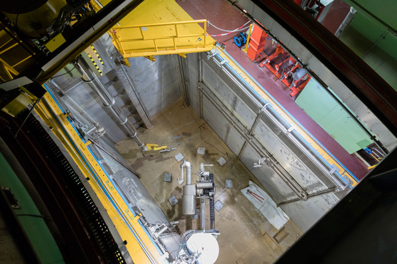 Zone de travail destinée aux opérations de découpe des gros composants par téléopération à la centrale nucléaire de Greifswald, en Allemagne