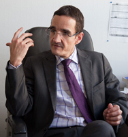 Portrait de Jean René Jourdain, Délegué aux partenariats internationaux et aux activités transverses de la Direction de la Radio