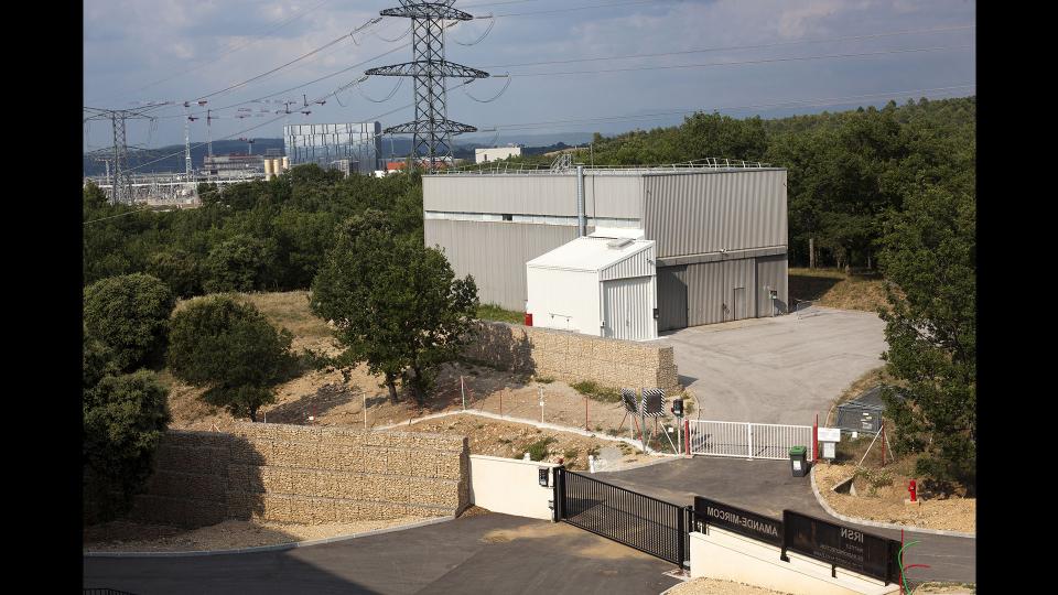 ​Vue du bâtiment abritant l'installation CEZAN​E,  Cadarache (Bouches-du-Rhône) -  (c) Francesco Acerbis / Médiathèque IRSN​​