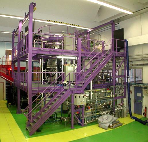 Partie centrale de la cuve de l'installation TOSQAN. (c) @ ​Seignette Olivier - Lafontan Mikaël / Médiathèque IRSN