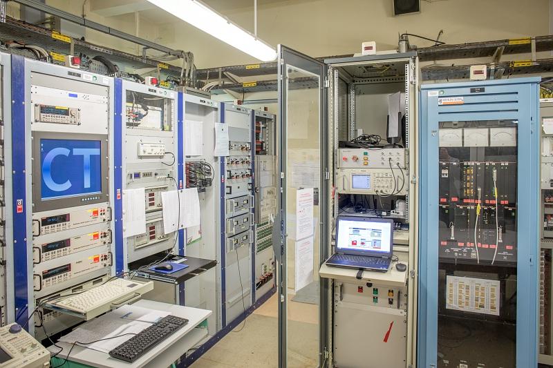 Installation CABRI et systèmes de mesure IRSN - Laboratoire L2EP -  Salle de commande à distance de l’équipement de mesures non-destructives IRIS (installation de radiographie d’imagerie et de spectrométrie) - © Médiathèque IRSN