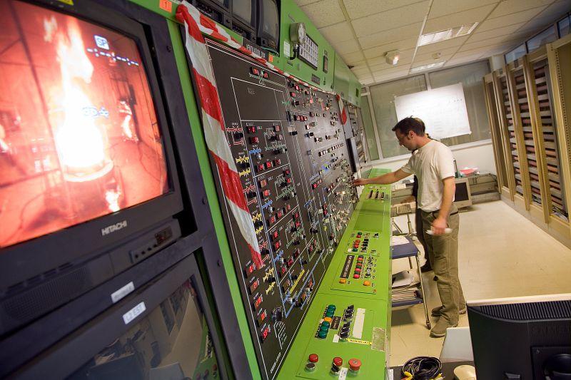 Programme international sur les feux Prisme. Panneau général de gestion electrique de la salle de contrôle feux - © Noak/Le bar Floréal/Médiathèque IRSN