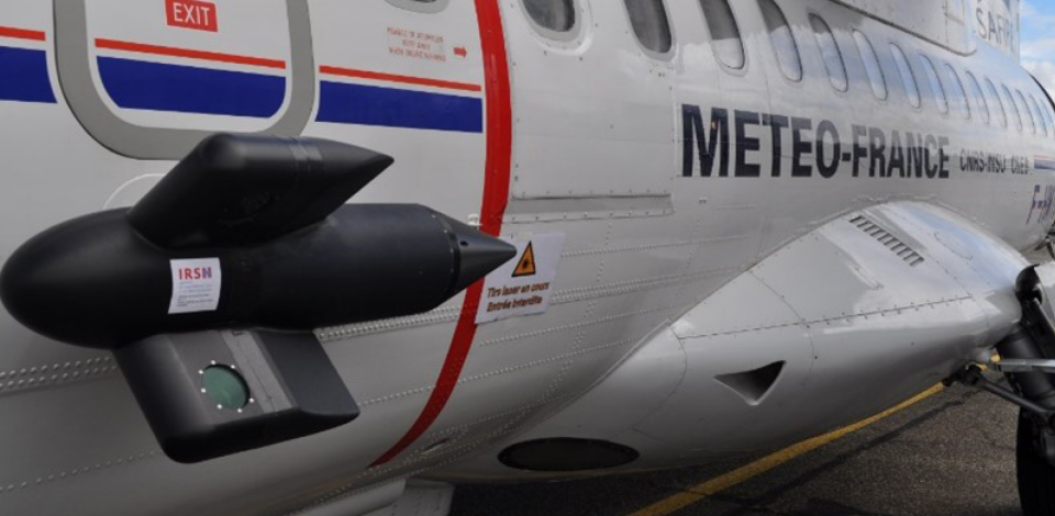 Photos de la sonde Alids sur un avion de météo France